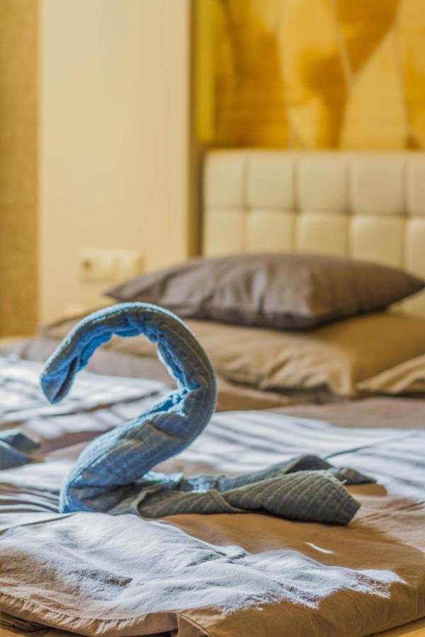 Chain Bridge Apartman